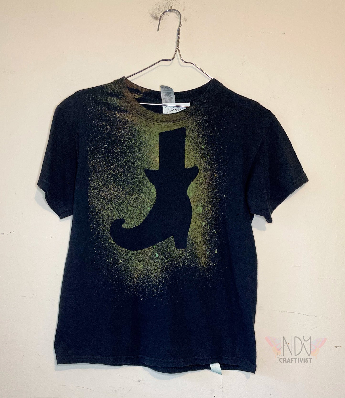 Witch Boot Kids Medium Halloween Reverse Tie Dyed T-shirt