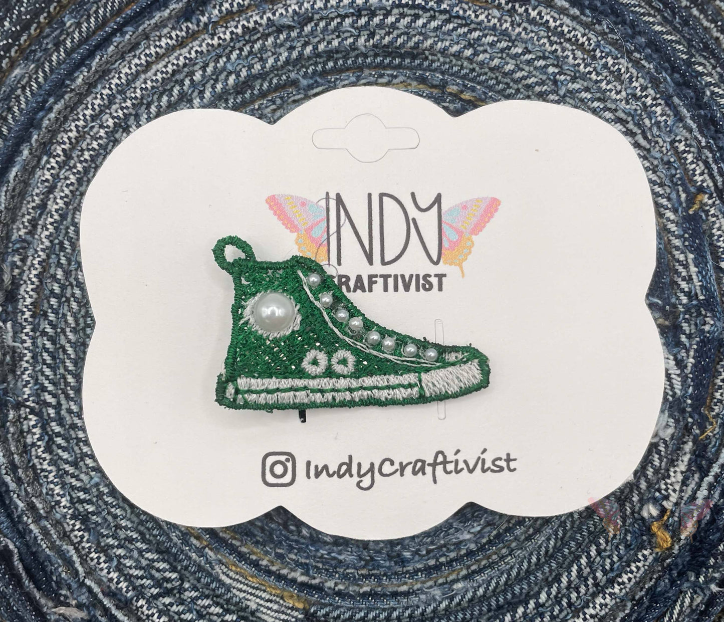 I'm Speaking Embroidered Converse Like Hair Clip Green