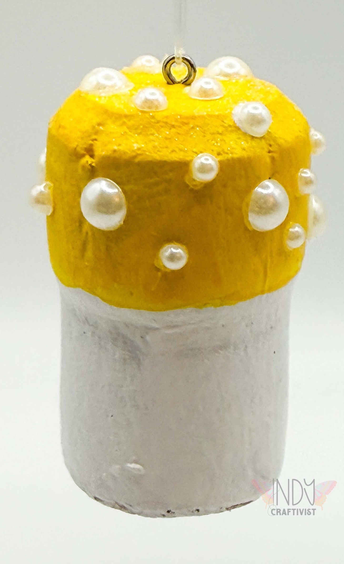 Magic Mushroom With Pearls Car Decor
