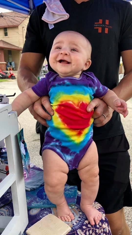 12M Rainbow Scrunch Ice Dyed Infant Bodysuit with Bear