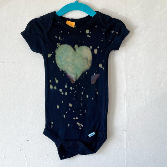 12M Reverse Dyed Green Heart Tie Dyed Infant Bodysuit