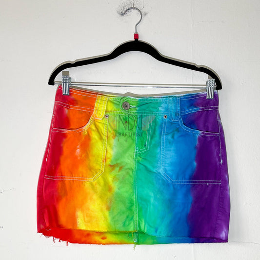 Faded Glory Melted Crayon Adult Skirt
