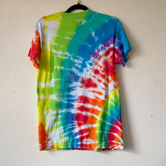 Adult Medium Rainbow T-shirt