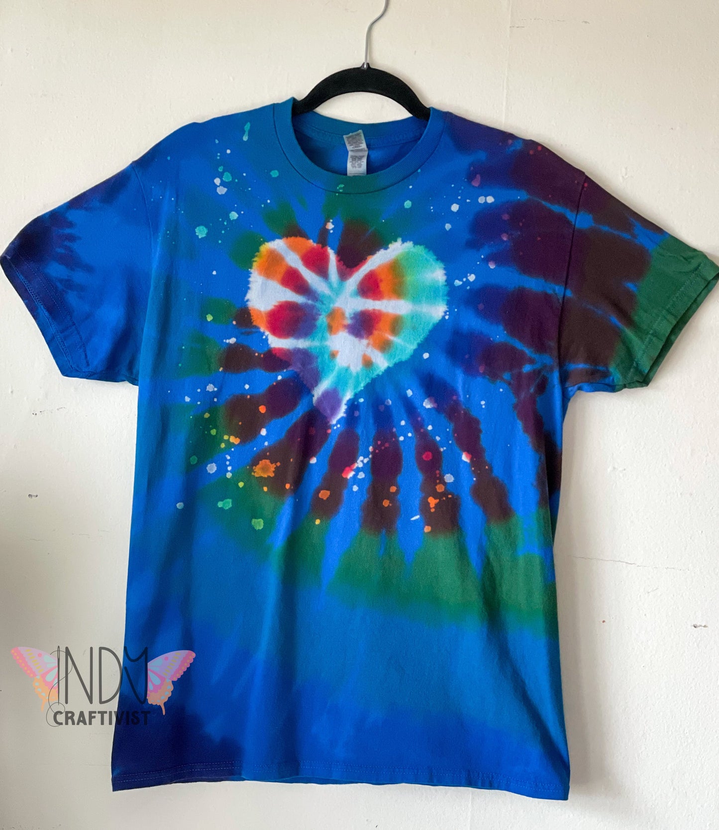 Adult Medium Reverse Dyed Heart Tie Dye T-shirt