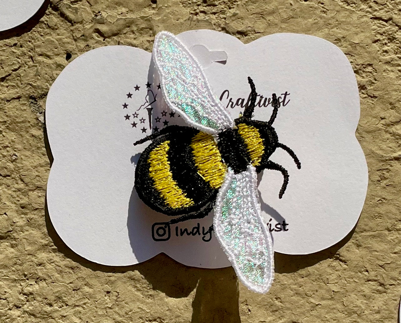 Freestanding Lace Bee Embroidered Hair Clip